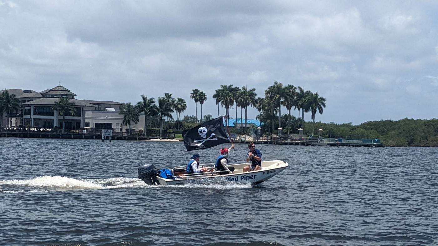 A powerboat on the lagoon