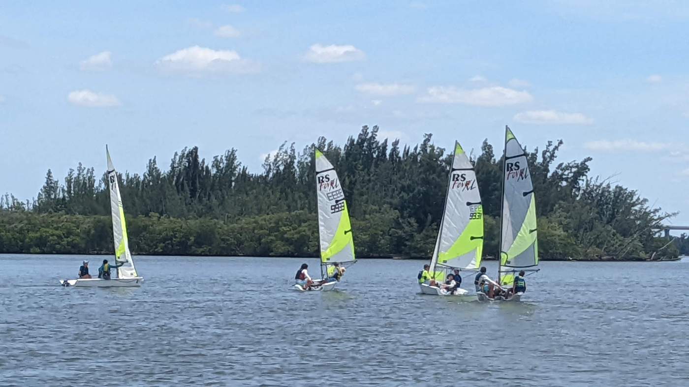 Four sailboats in the lagoon