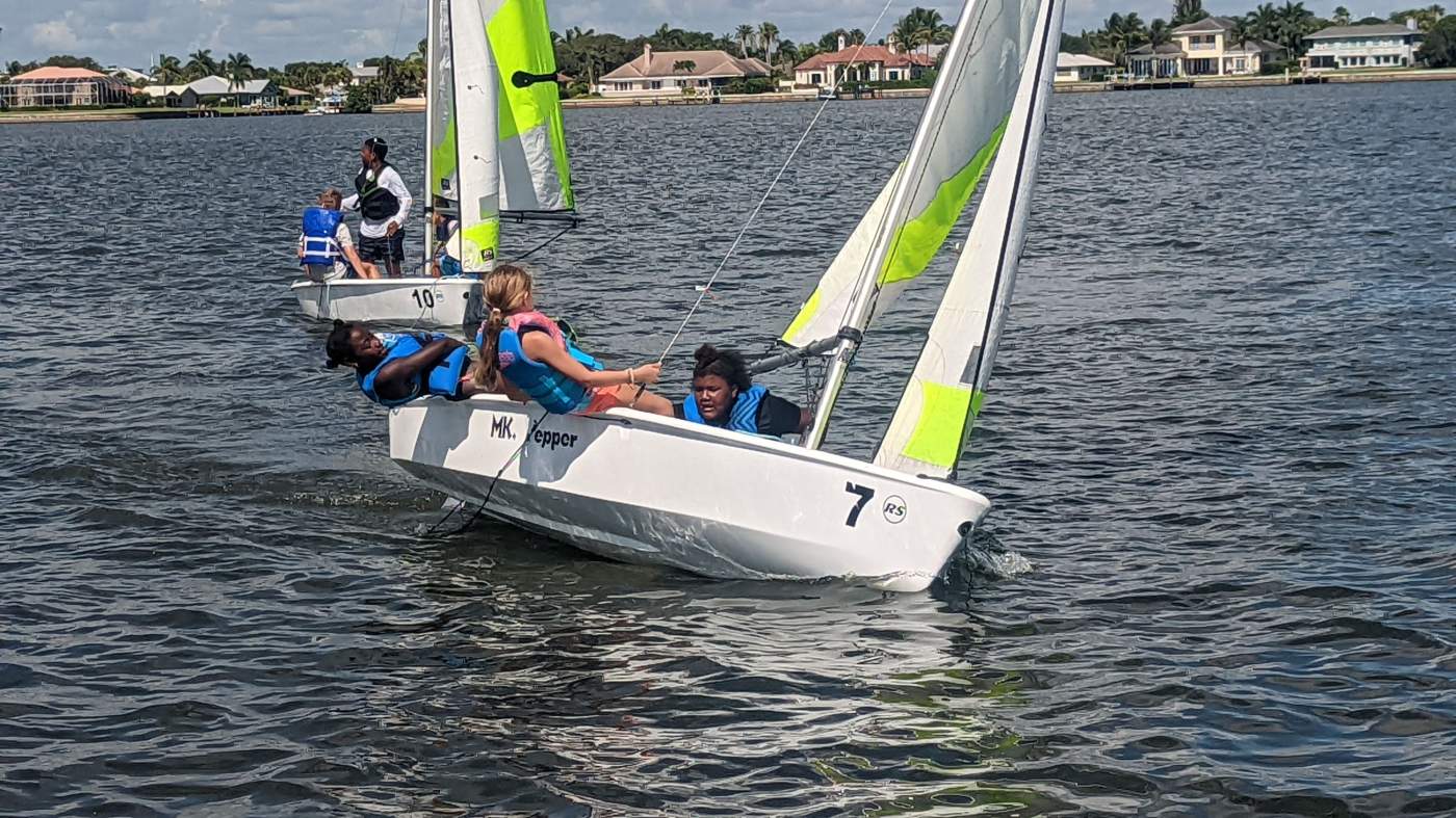 Two sailboats on the lagoon