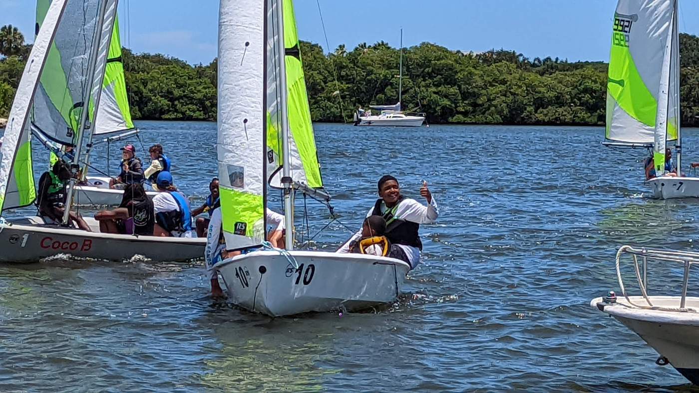 Two sailboats on the lagoon